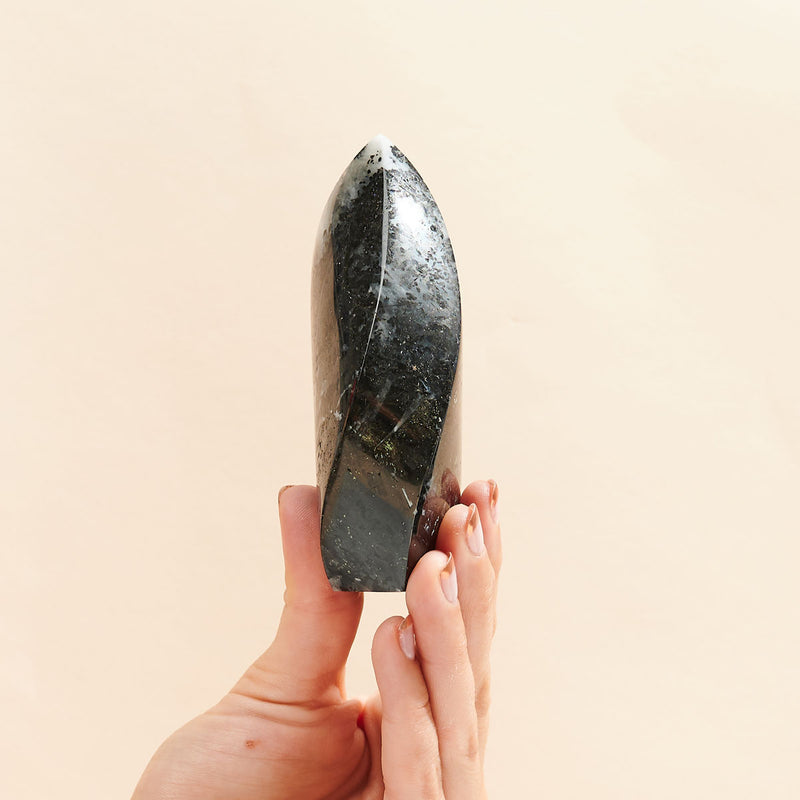 Tourmalinated Quartz Flame Amplify