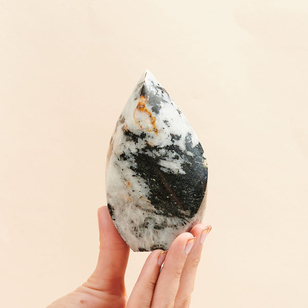 Tourmalinated Quartz Flame Presence