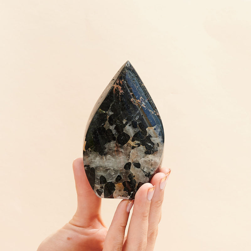 Tourmalinated Quartz Flame Infuse
