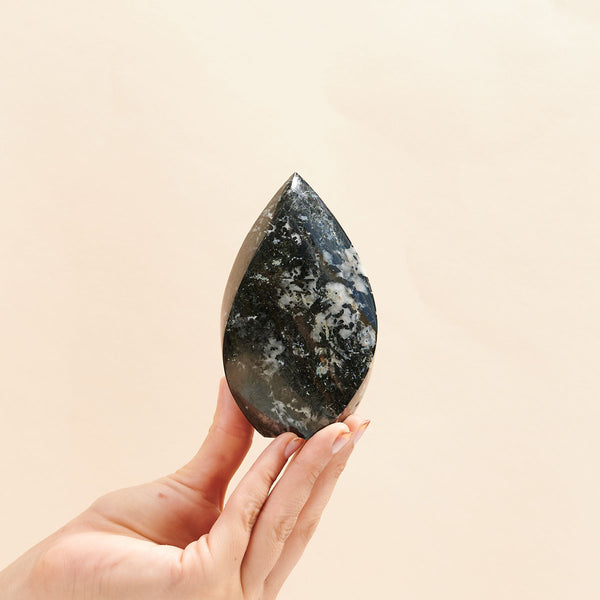 Tourmalinated Quartz Flame Fields